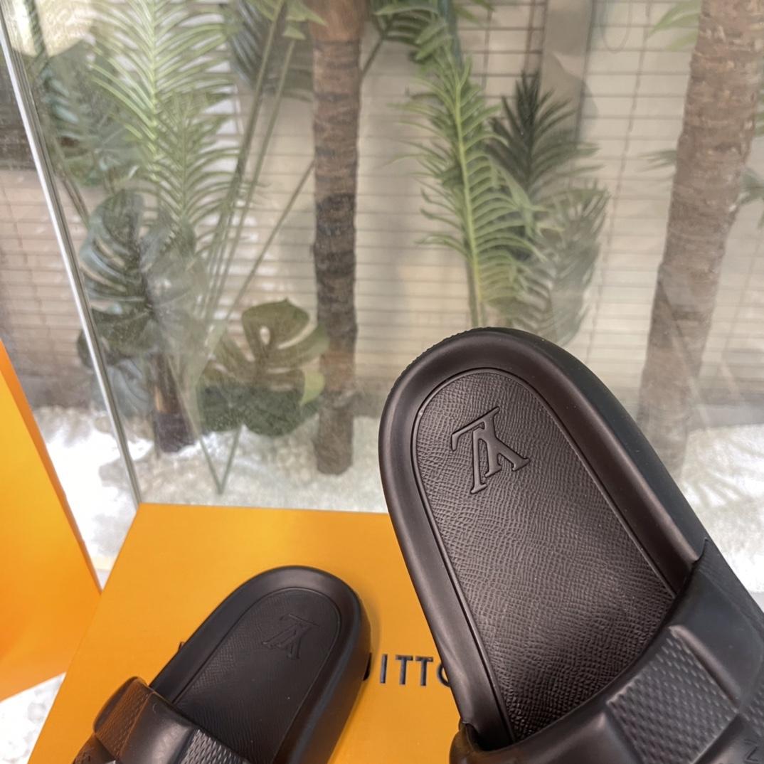 Louis Vuitton Waterfront Mules   1AAR8W - EUR FASHION