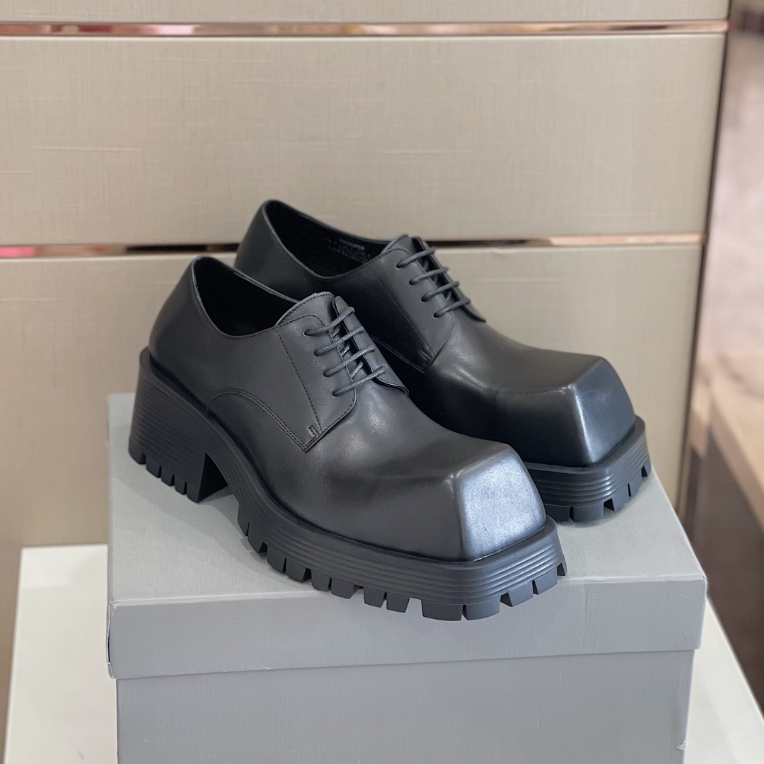 Balenciaga Men's Rhino Derby In Black  - EUR FASHION