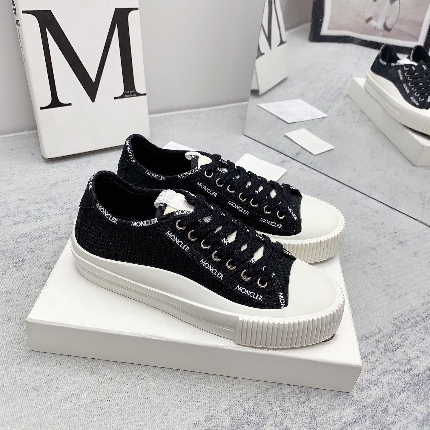 Moncler Glissiere Low-Top Sneakers - EUR FASHION