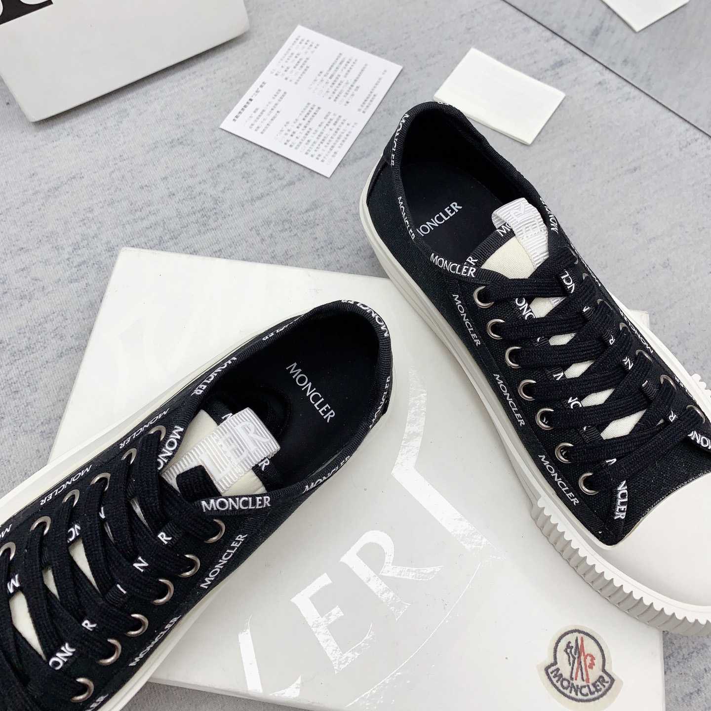 Moncler Glissiere Low-Top Sneakers - EUR FASHION