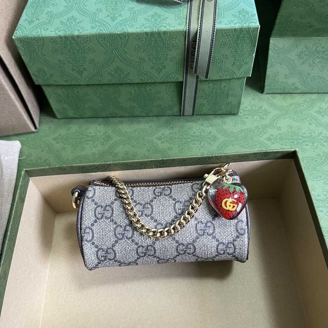 Gucci Coin Purse With Double G Strawberry  - EUR FASHION