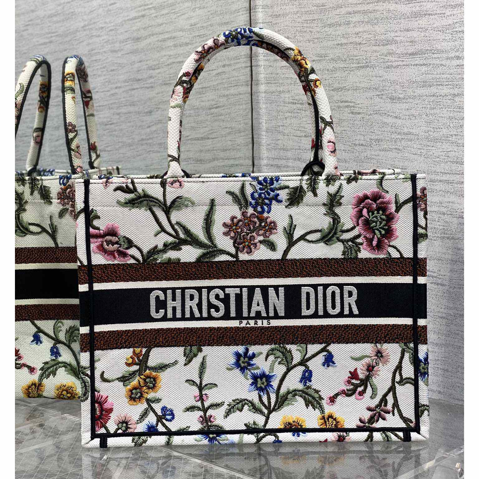 Dior Medium Dior Book Tote - EUR FASHION