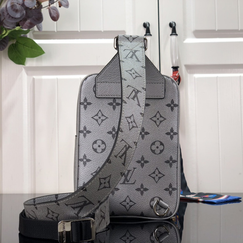 Louis Vuitton Outdoor Slingbag  (13-21-5cm)   M30833 - EUR FASHION