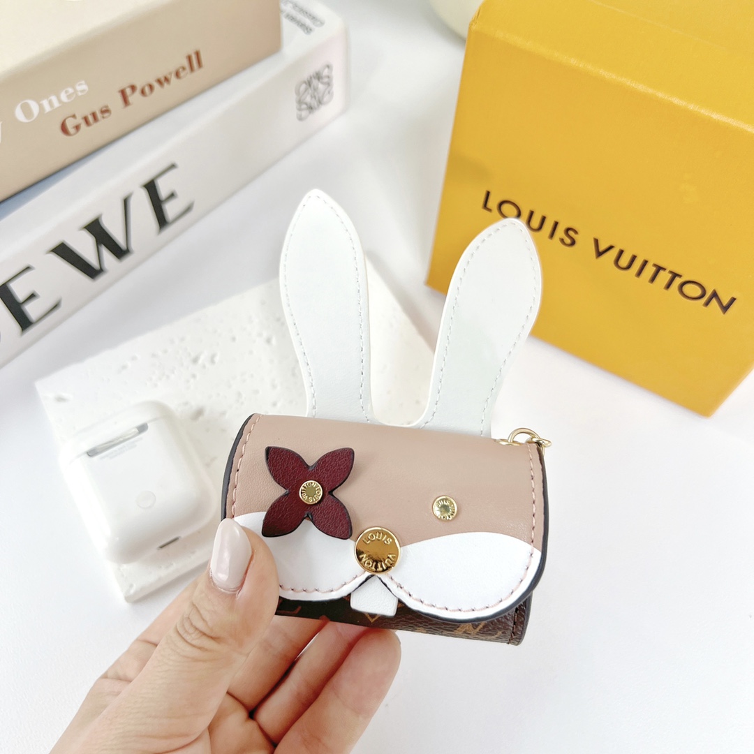 Louis Vuitton Rabbit Earpods Case    GI0863 - EUR FASHION