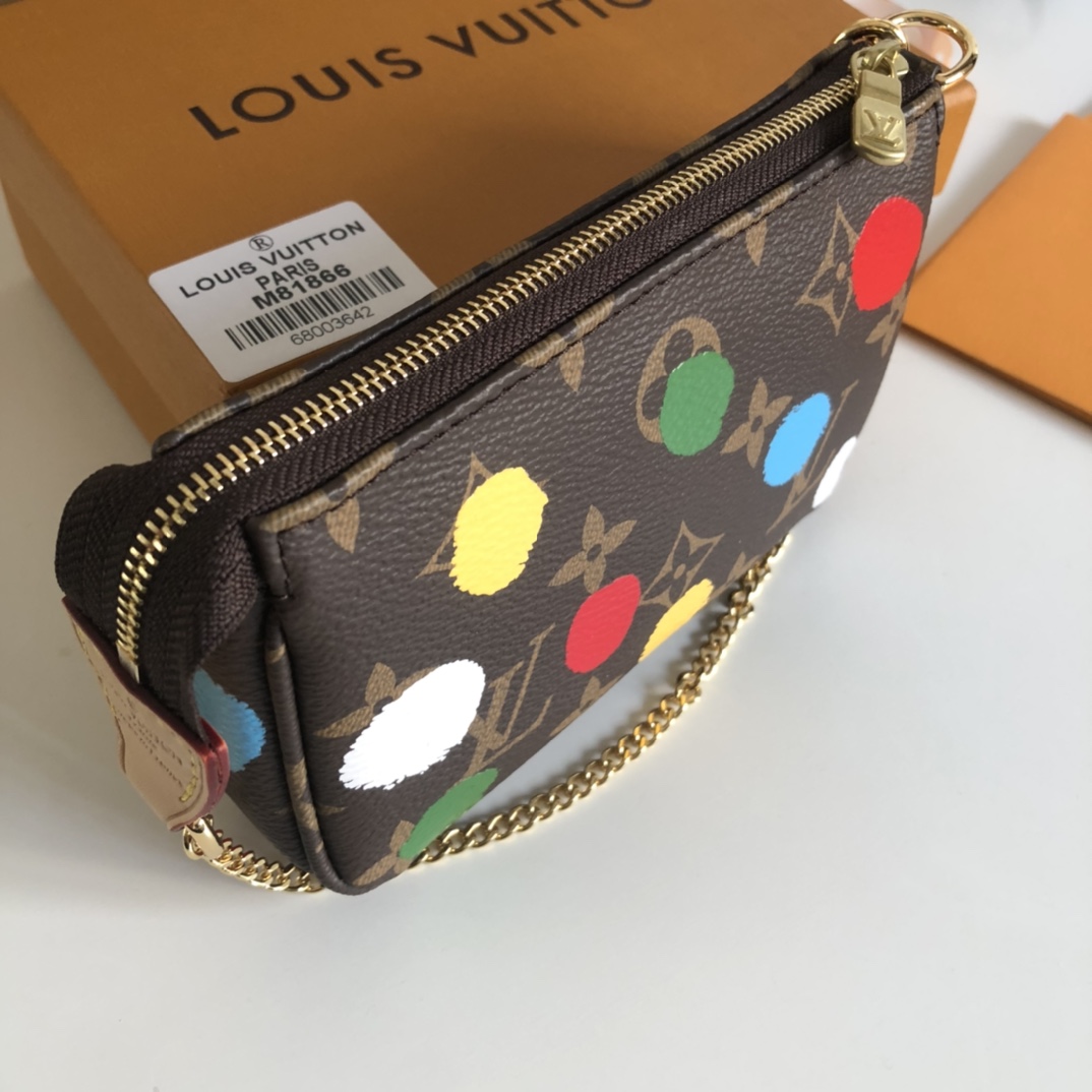 Louis Vuitton LV x YK Mini Pochette Accessoires(14 x 9 x 2cm)        M81866 - EUR FASHION