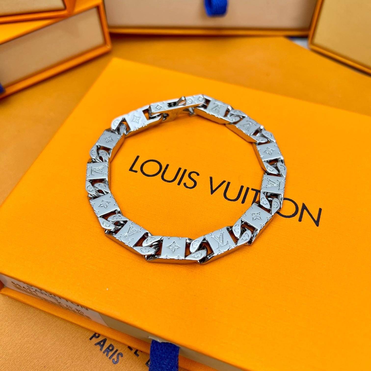 Louis Vuitton Monogram Tied Up Bracelet    M0921 - EUR FASHION