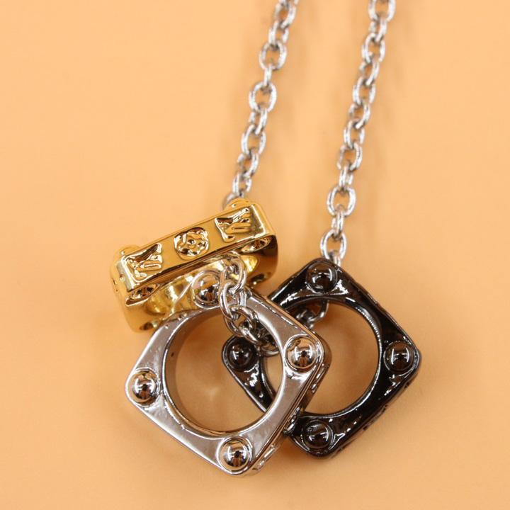 Louis Vuitton Monogram Bold Necklace    M00675 - EUR FASHION