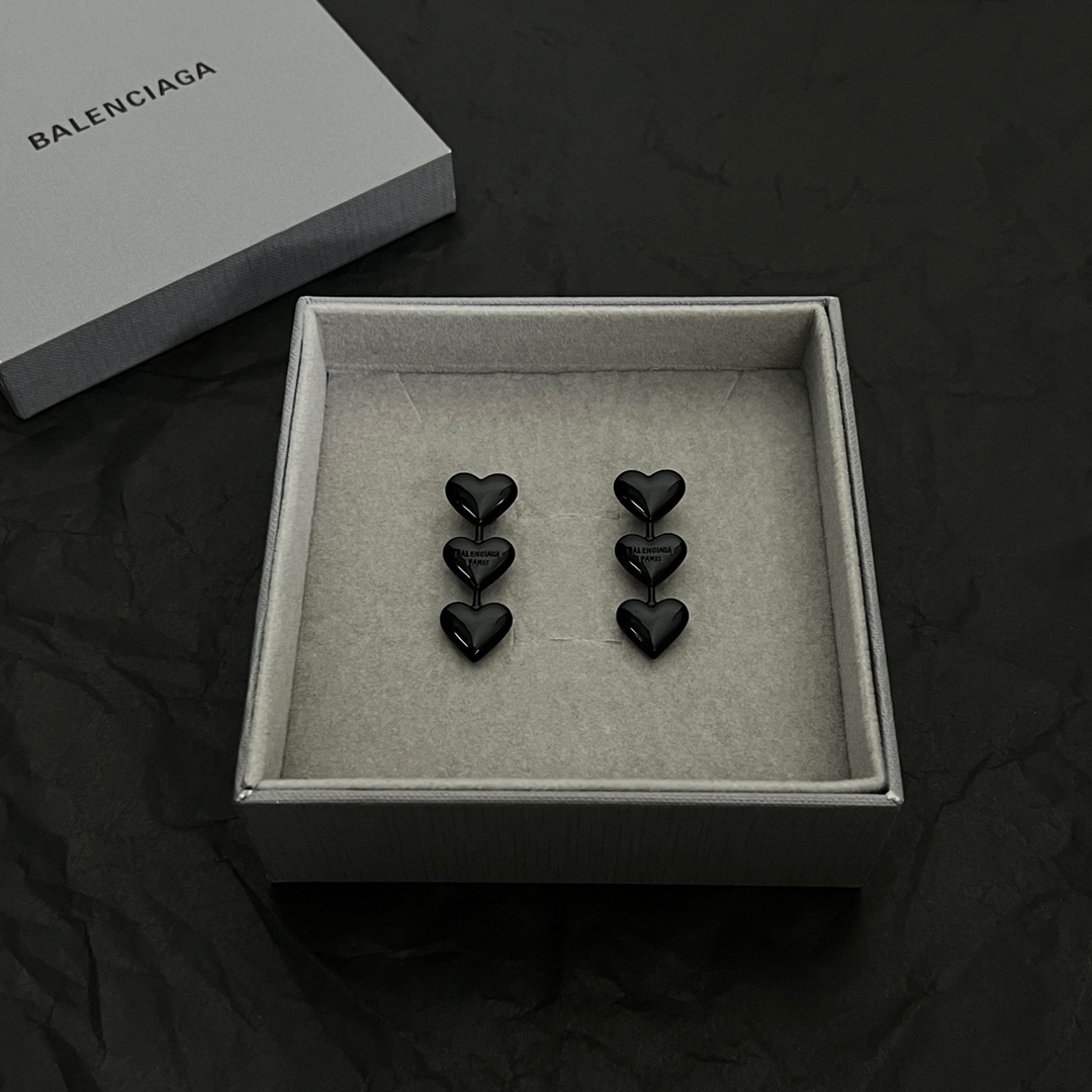 Balenciaga Women's Heart Earrings In Black - EUR FASHION