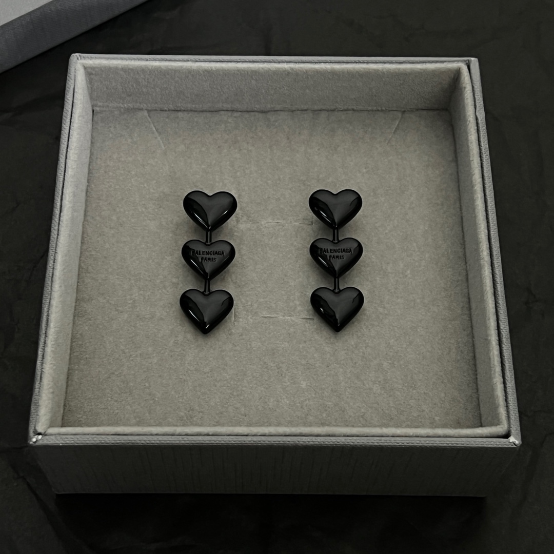 Balenciaga Women's Heart Earrings In Black - EUR FASHION