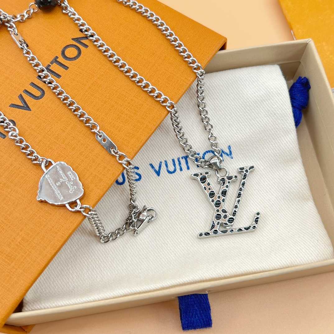 Louis Vuitton LV x YK LV Infinity Dots Pendant     M01089 - EUR FASHION