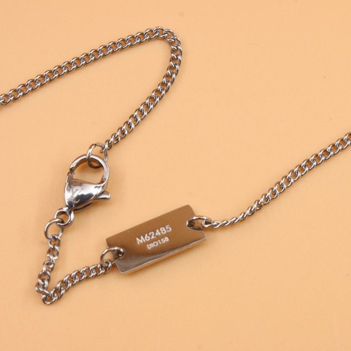 Louis Vuitton Monogram Charms Necklace    M62485 - EUR FASHION