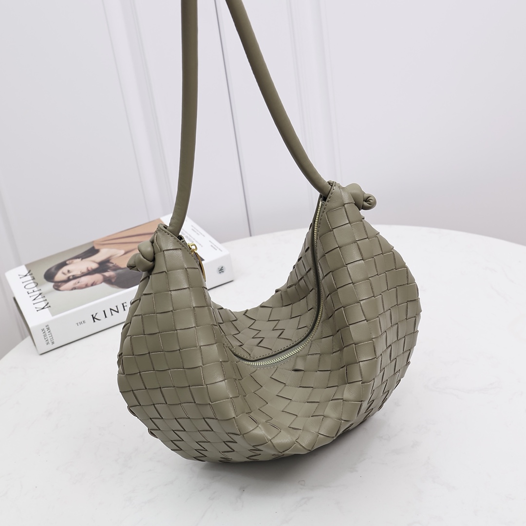 Bottega Veneta Medium Turn Pouch - EUR FASHION