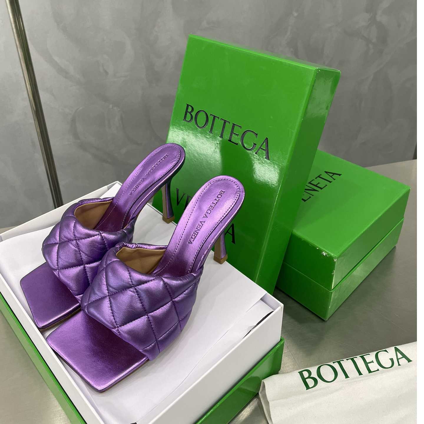 Bottega Veneta Padded Mule - EUR FASHION