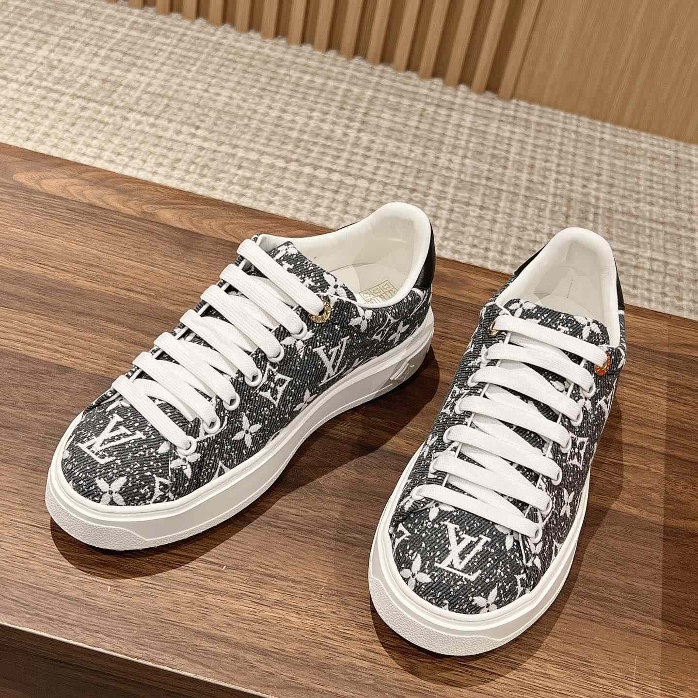 Louis Vuitton Time Out Sneaker (upon uk size)    1AAW2M - EUR FASHION