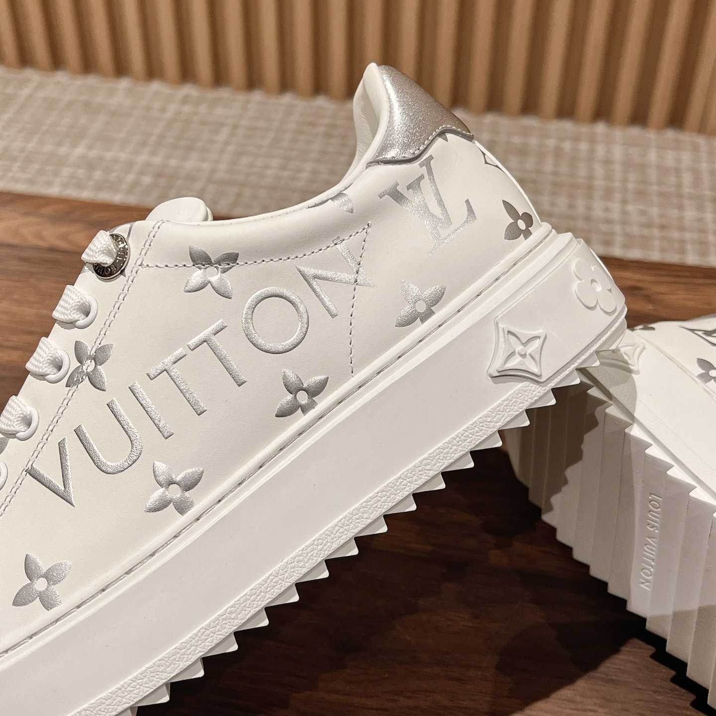 Louis Vuitton Time Out Sneaker (upon uk size)    1AAVV2 - EUR FASHION