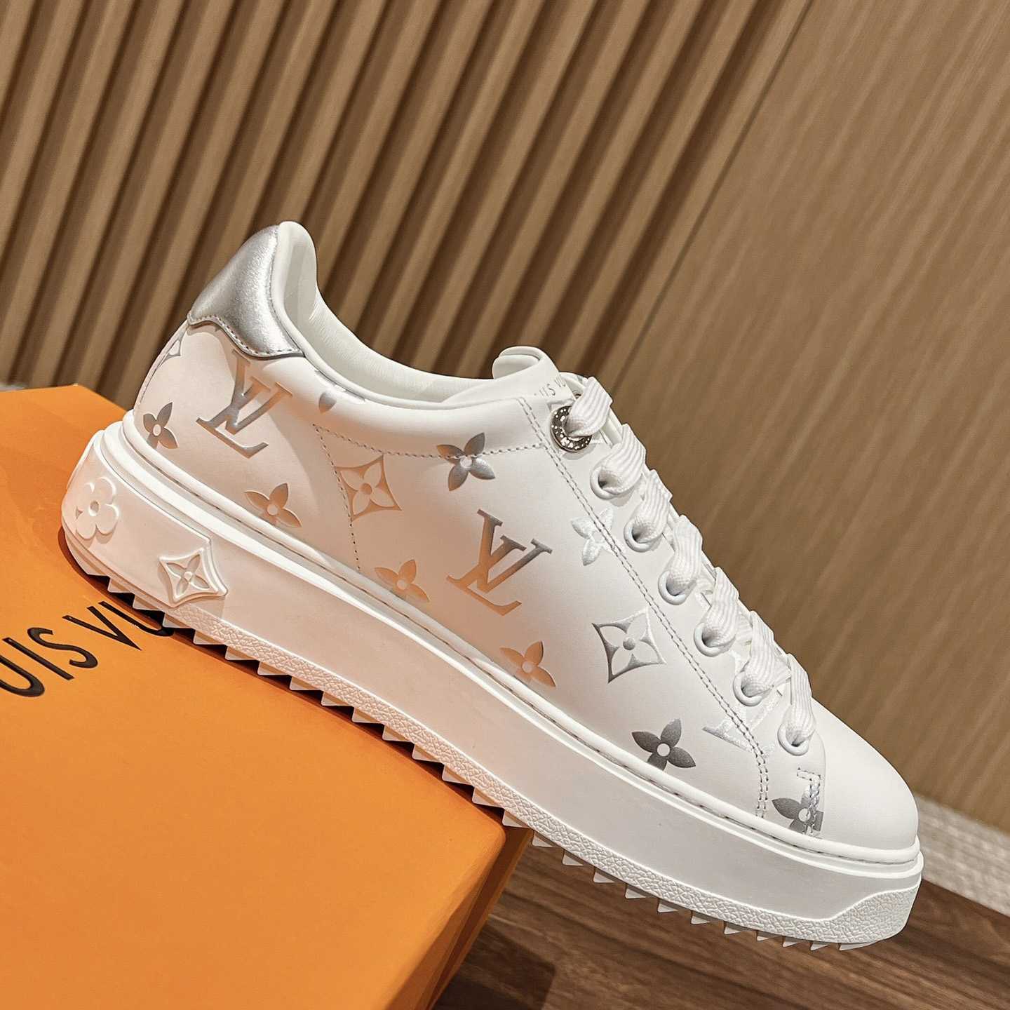 Louis Vuitton Time Out Sneaker (upon uk size)    1AAVV2 - EUR FASHION