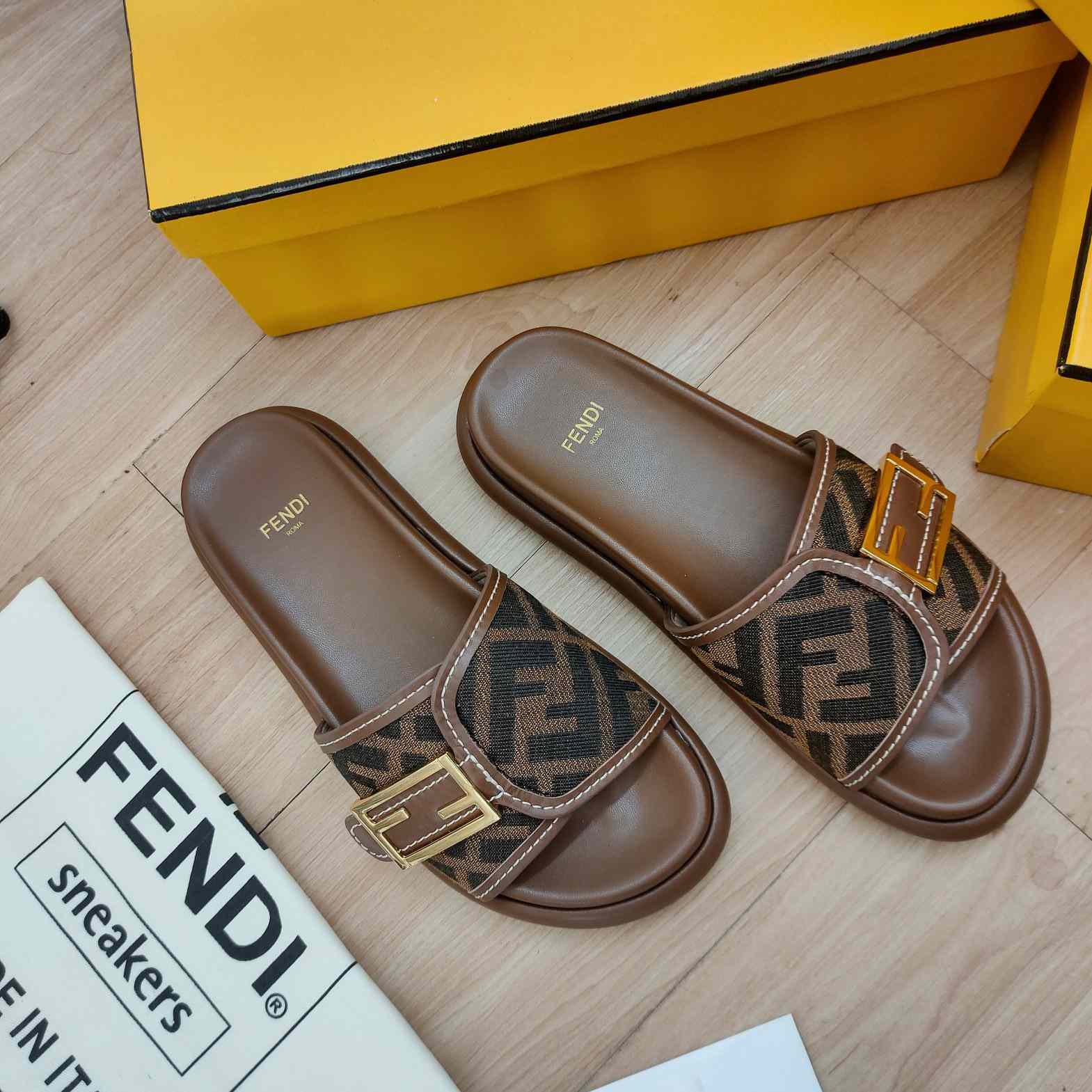 Fendi Feel Brown Fabric Slides - EUR FASHION