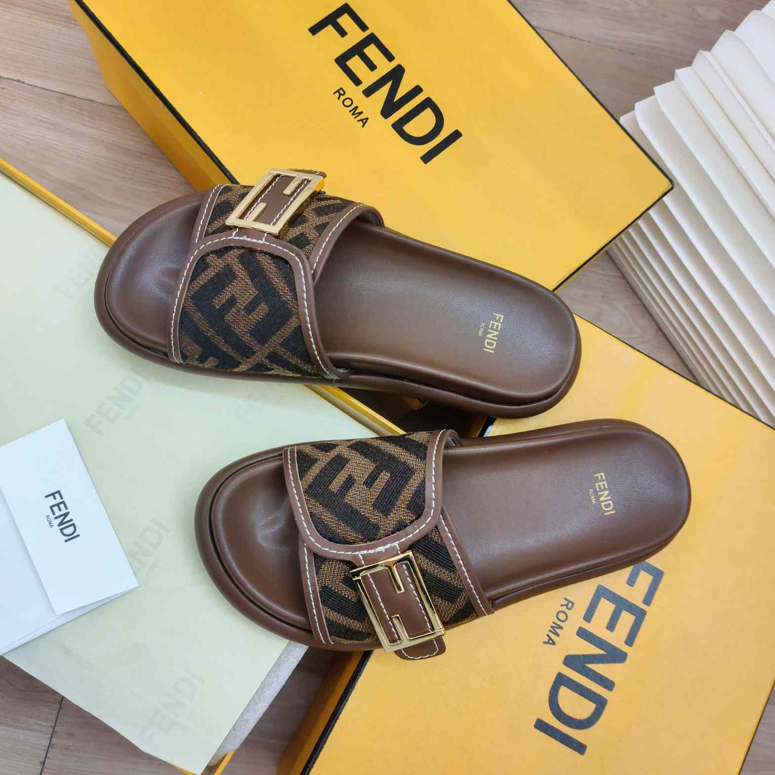 Fendi Feel Brown Fabric Slides - EUR FASHION