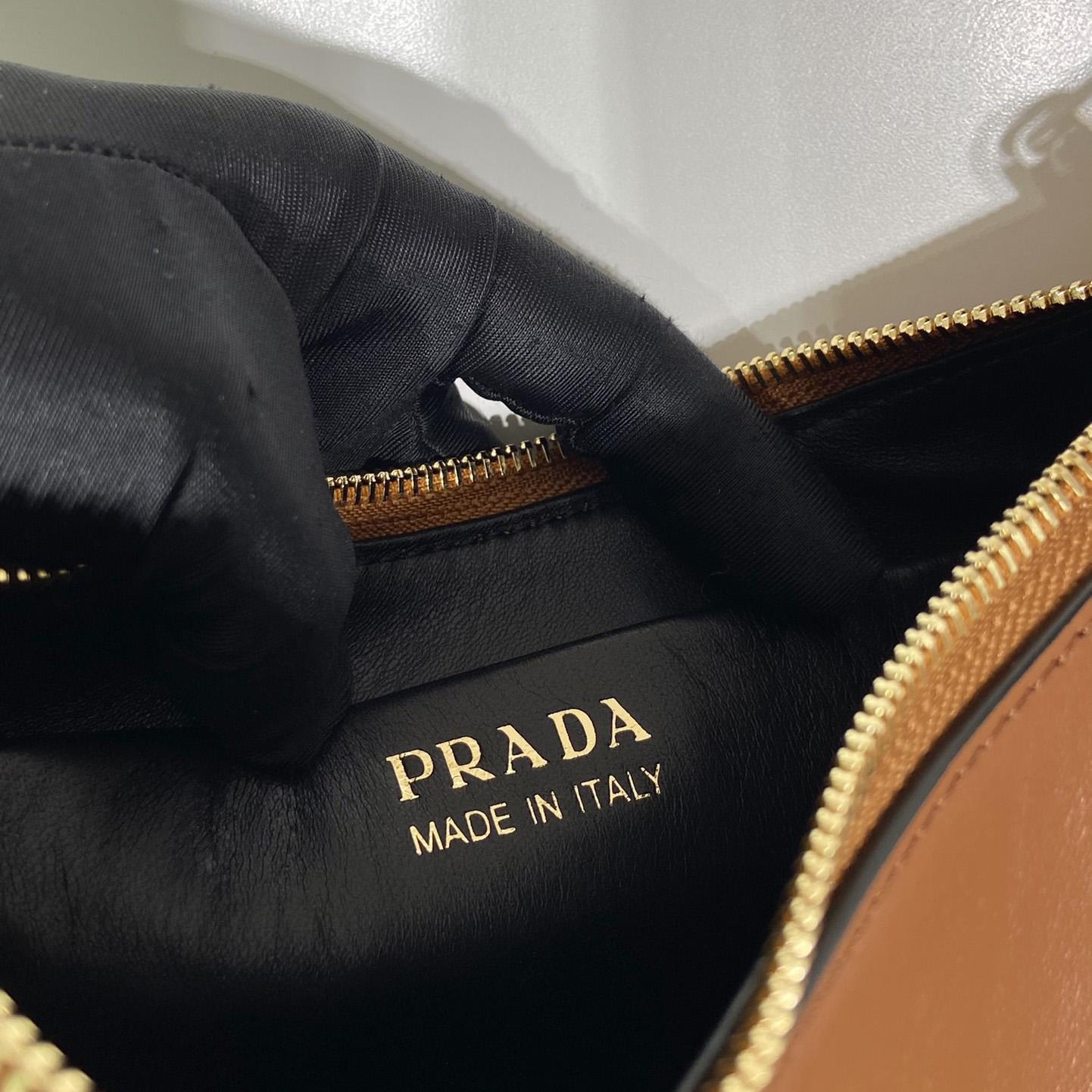 Prada Leather Shoulder Bag - EUR FASHION