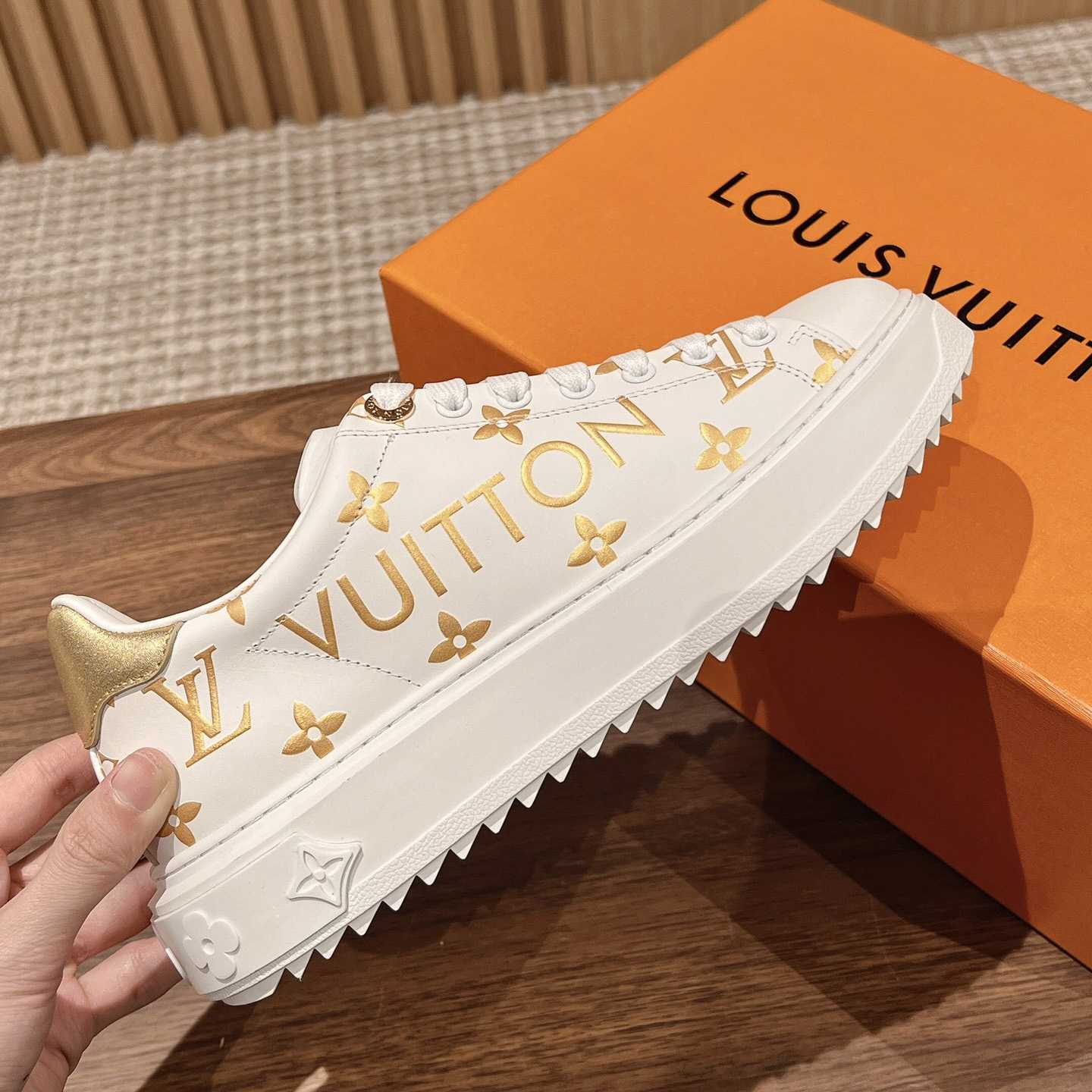 Louis Vuitton Time Out Sneaker (upon uk size)     - EUR FASHION