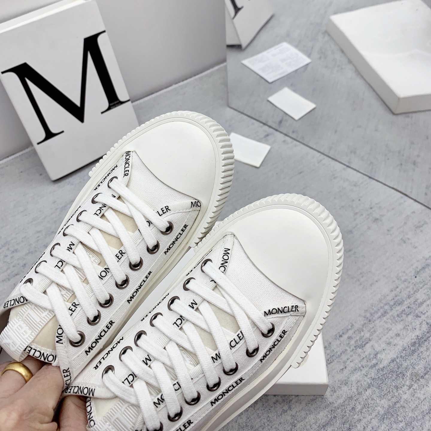 Moncler Glissiere Low-Top Sneakers - EUR FASHION