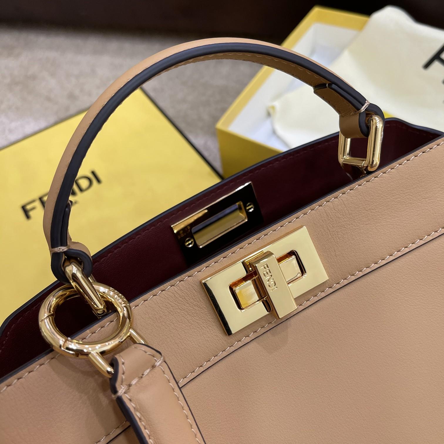 Fendi Peekaboo Iseeu Small Beige Leather Bag - EUR FASHION