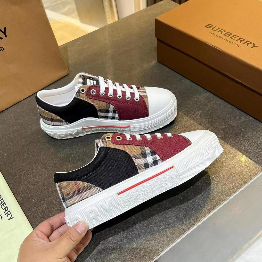 Burberry Kai Check Low-Top Sneakers - EUR FASHION