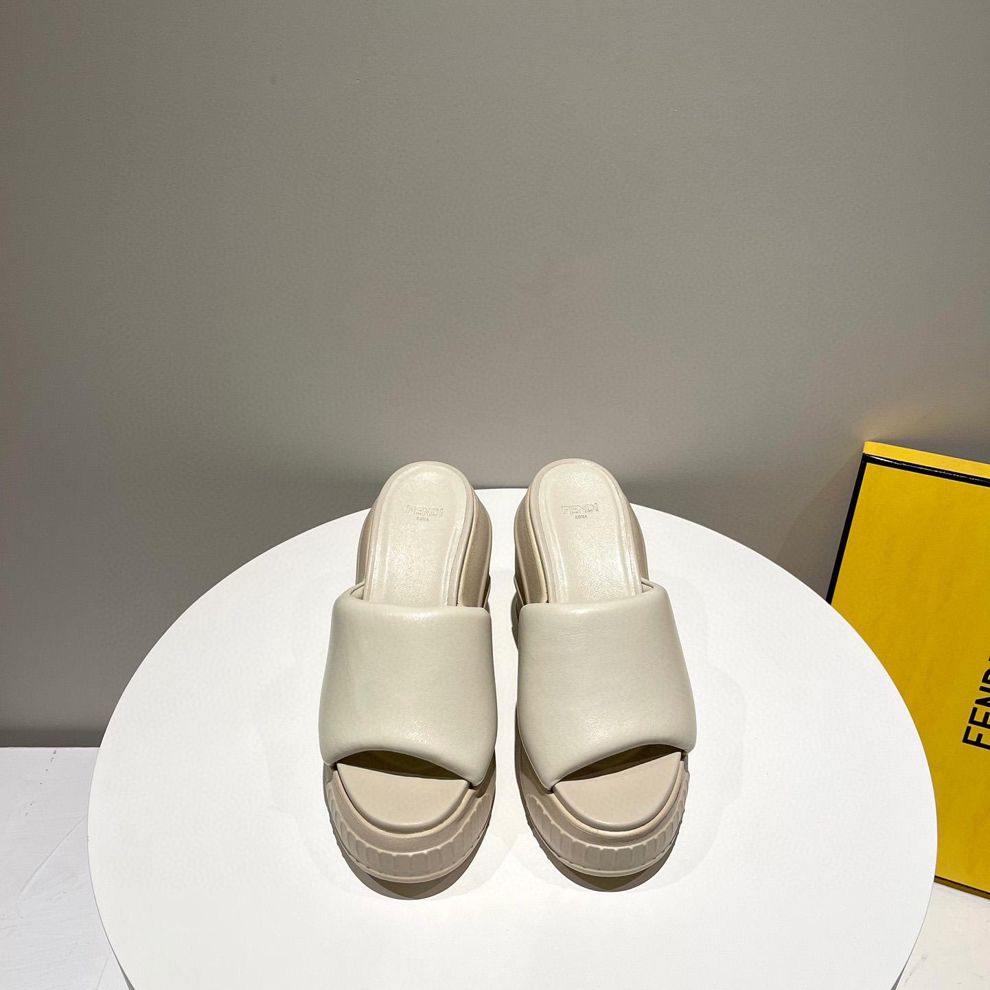 Fendi Fashion Show Beige Nappa Leather Slides - EUR FASHION