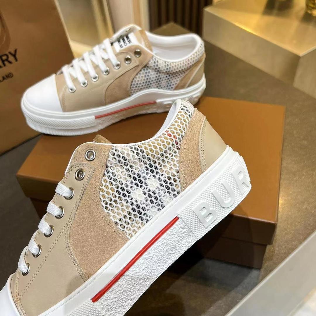 Burberry Low-Top Sneakers - EUR FASHION