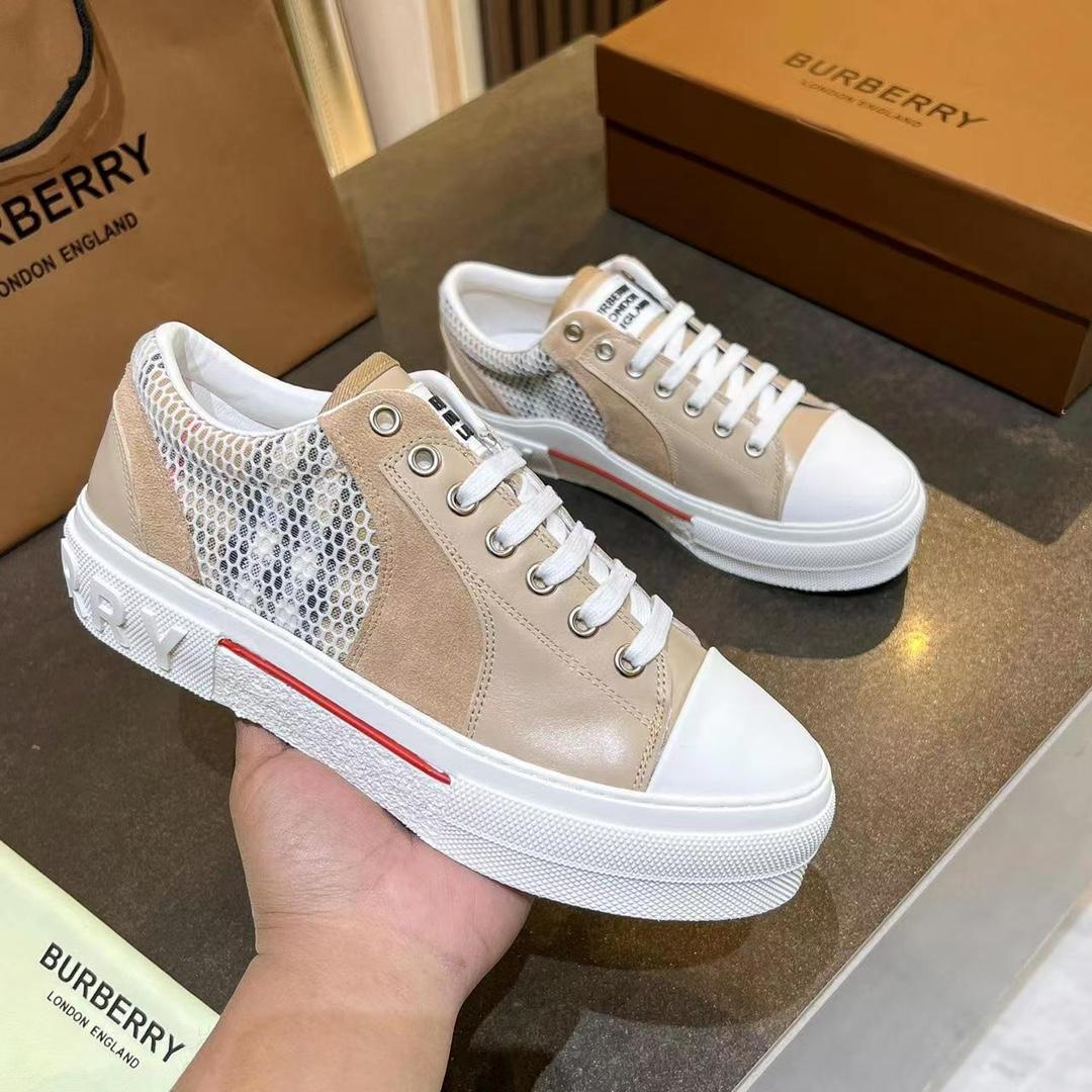 Burberry Low-Top Sneakers - EUR FASHION