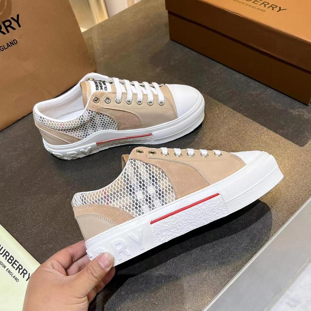 Burberry Low-Top Sneakers - EUR FASHION