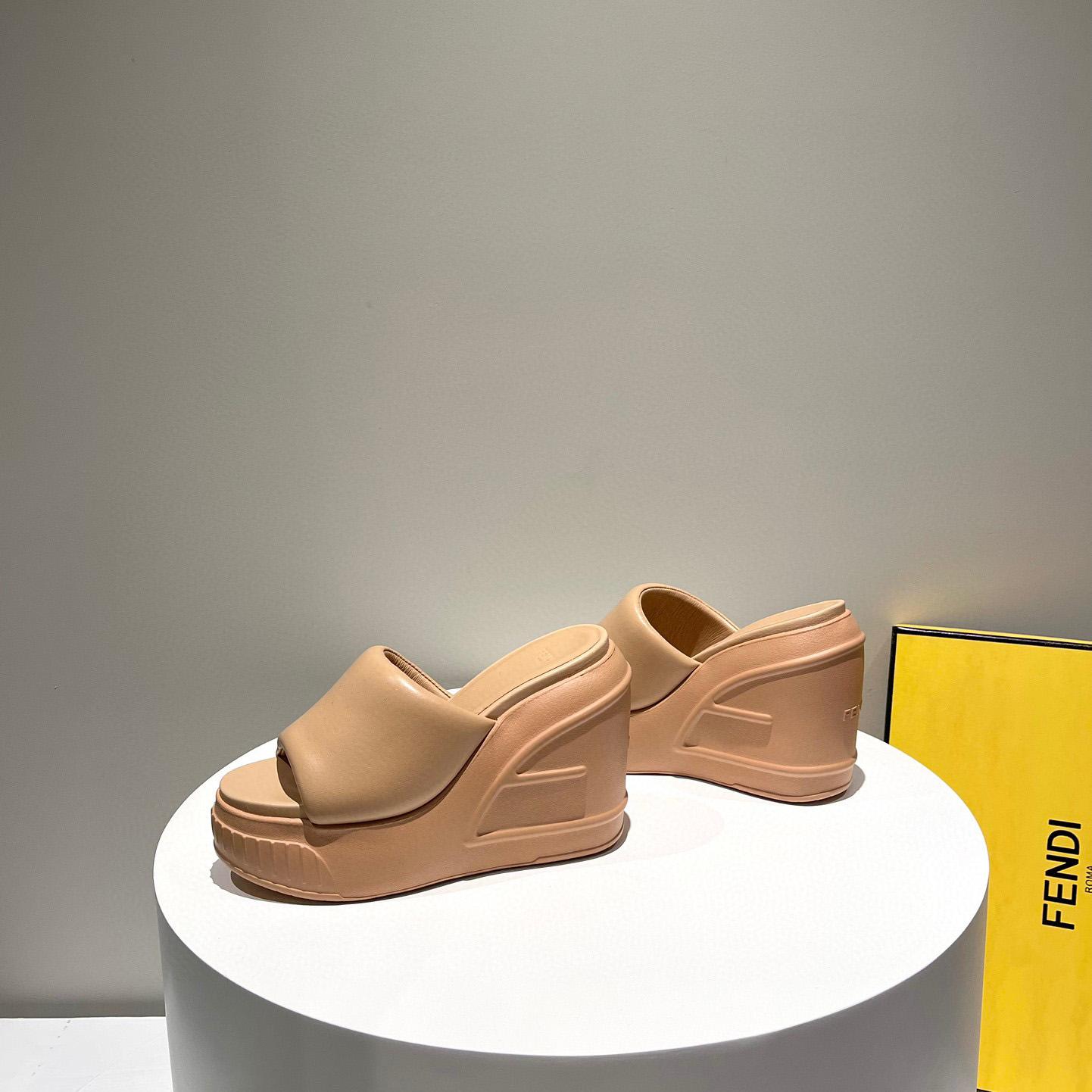 Fendi Fashion Show Beige Nappa Leather Slides - EUR FASHION