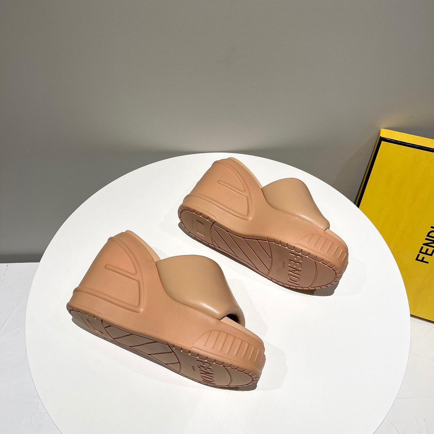 Fendi Fashion Show Beige Nappa Leather Slides - EUR FASHION