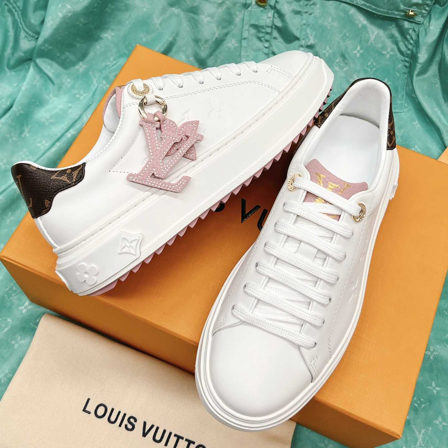 Louis Vuitton Time Out Sneaker (upon uk size)   - EUR FASHION