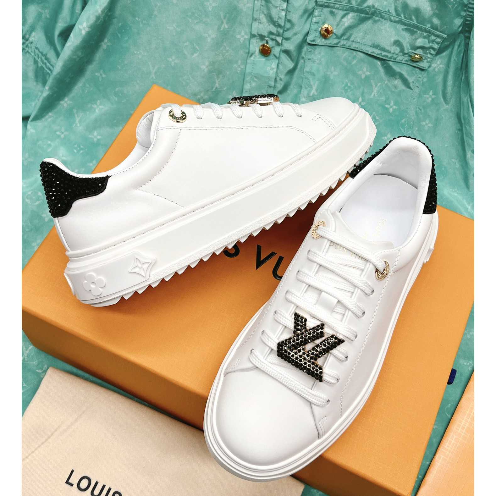 Louis Vuitton Time Out Sneaker (upon uk size)   - EUR FASHION