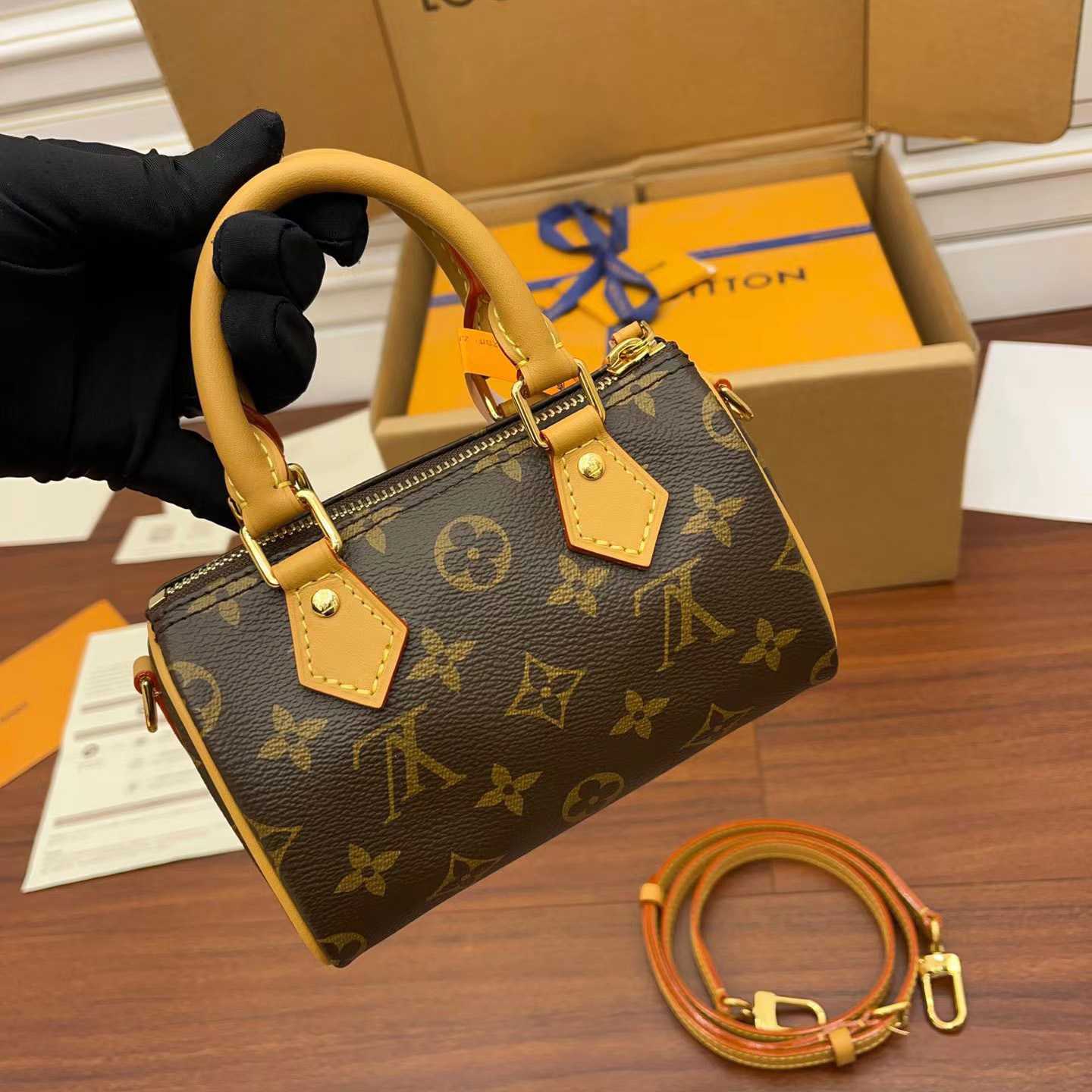 Louis Vuitton Monogram Nano Speedy Bandouliere   M81085 - EUR FASHION