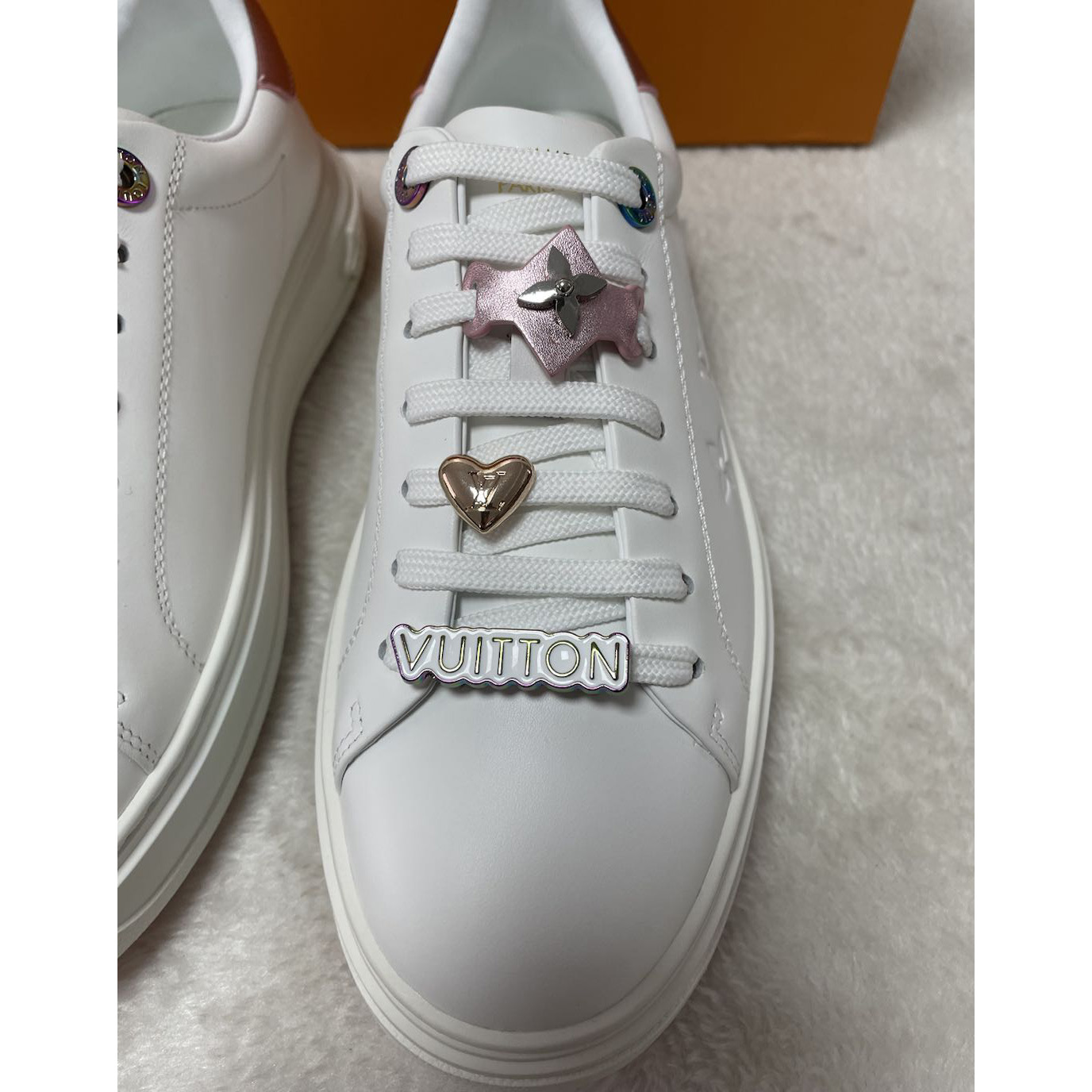 Louis Vuitton Time Out Sneaker (upon uk size)      - EUR FASHION