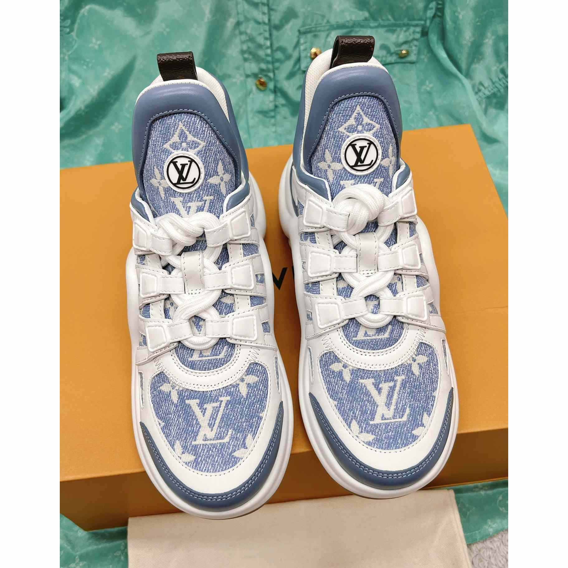 Louis Vuitton LV Archlight Trainers  (upon uk size)    1AB30Q - EUR FASHION