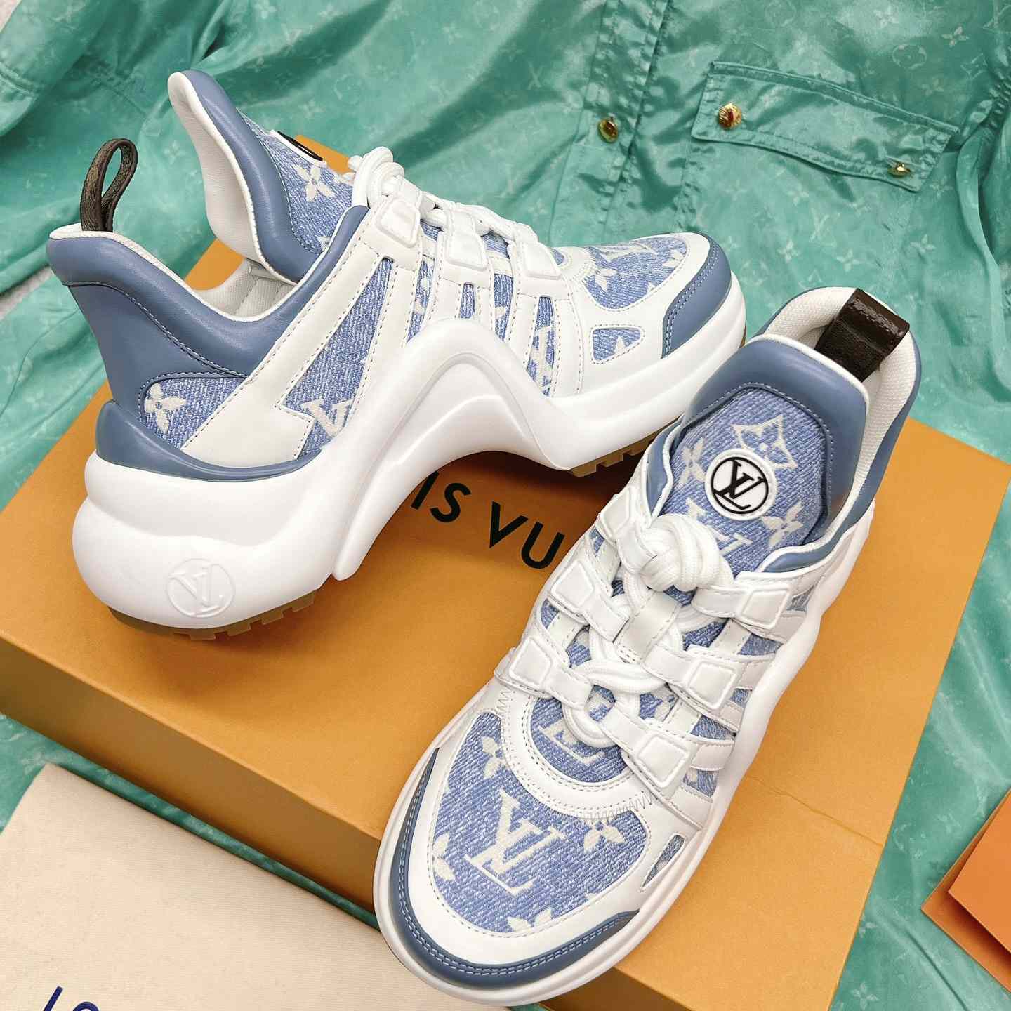 Louis Vuitton LV Archlight Trainers  (upon uk size)    1AB30Q - EUR FASHION