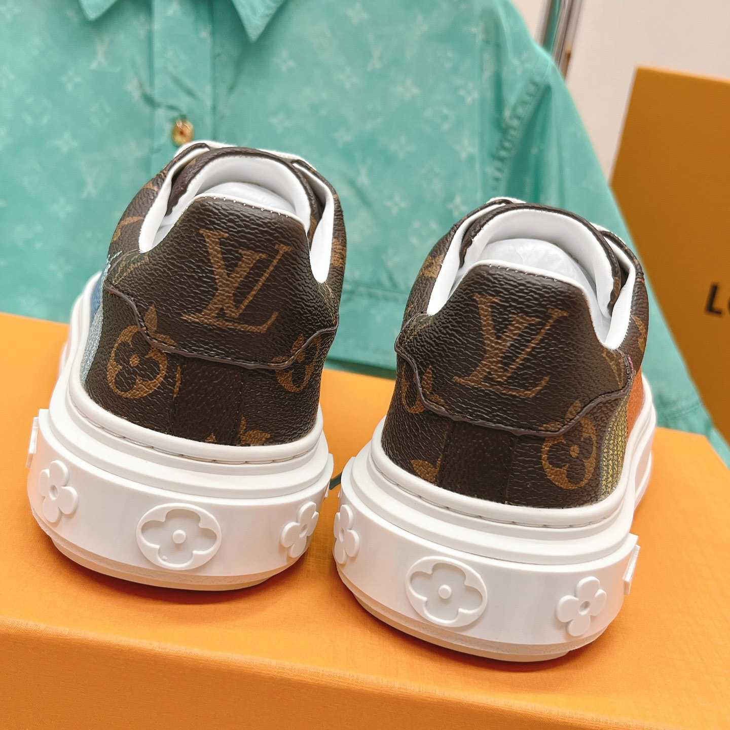 Louis Vuitton LV x YK Time Out Sneaker (upon uk size)   - EUR FASHION