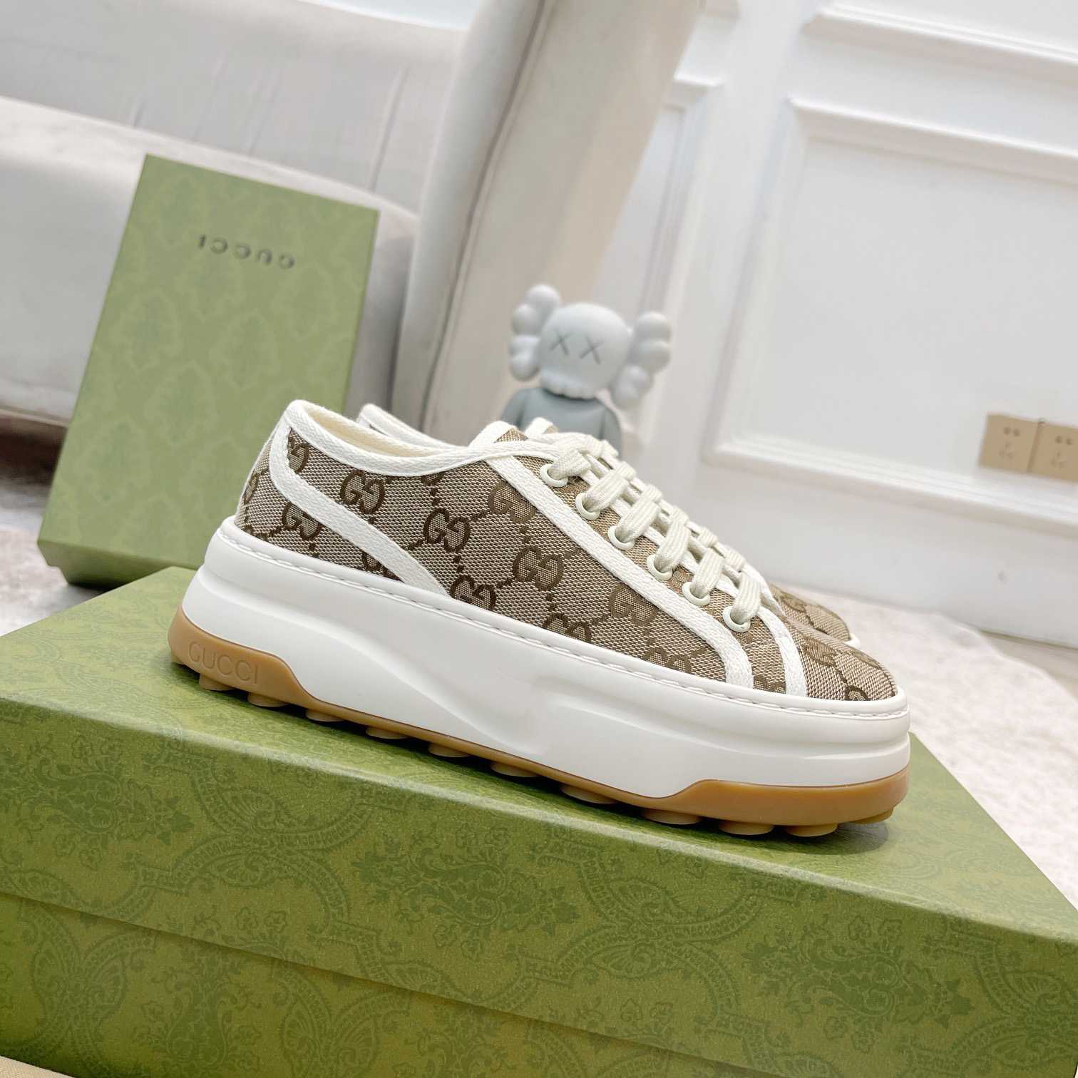 Gucci Women's GG Sneaker - EUR FASHION