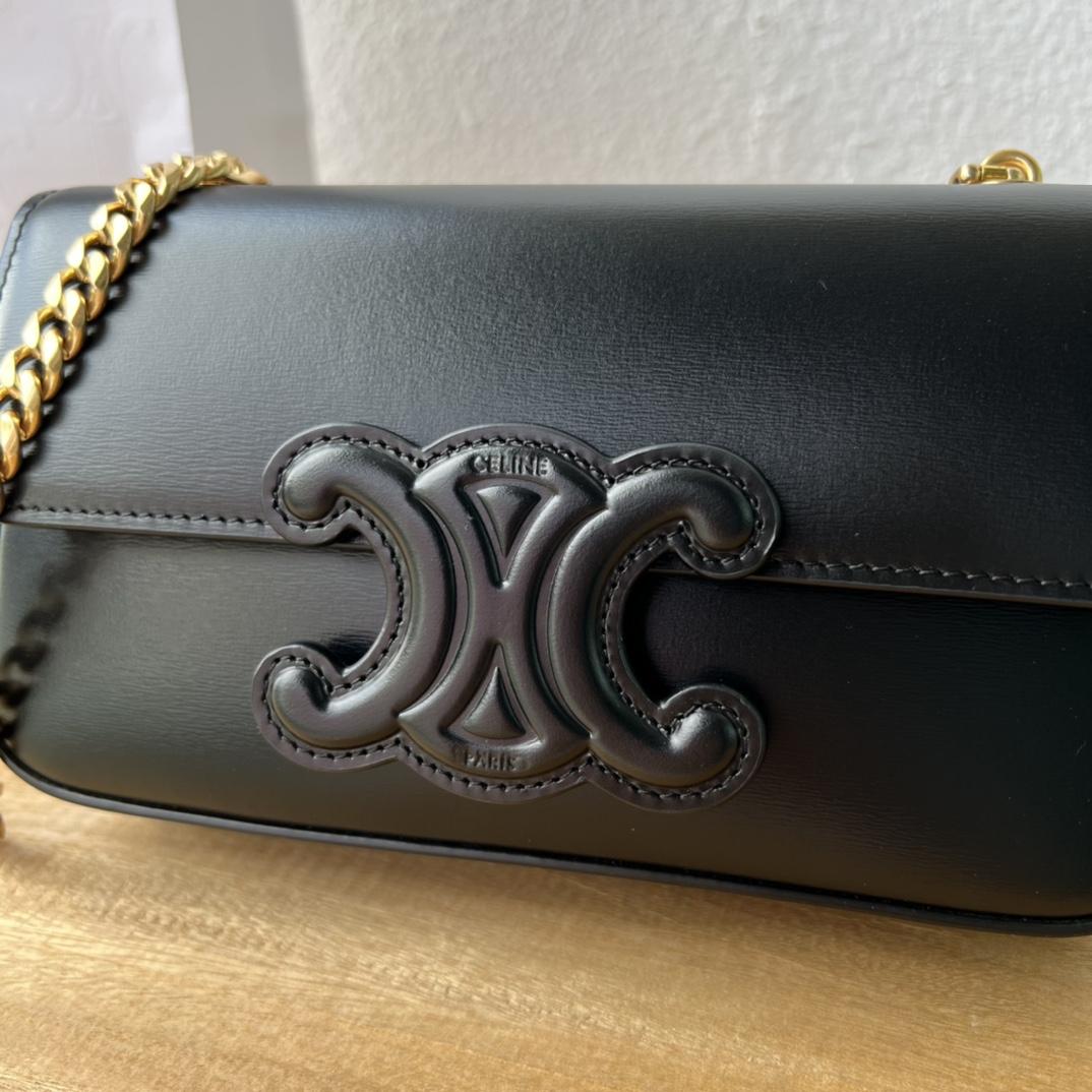 Celine Chain Shoulder Bag Cuir Triomphe In Shiny Calfskin - EUR FASHION