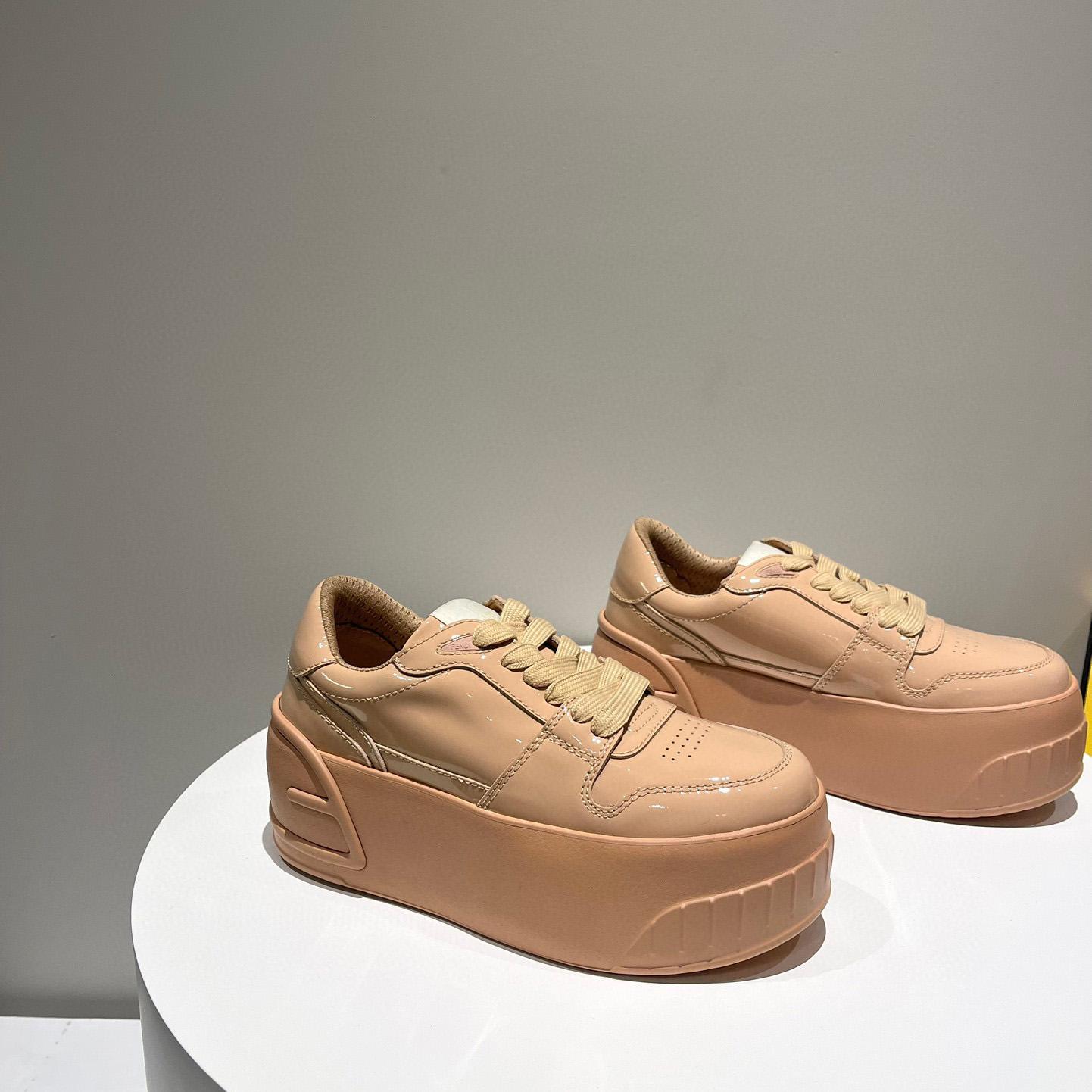 Fendi Fashion Show Beige Leather Low-Tops Sneaker  - EUR FASHION