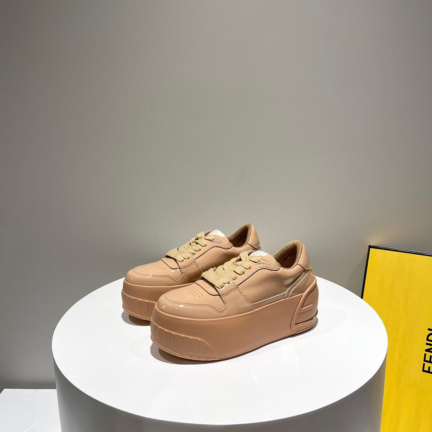 Fendi Fashion Show Beige Leather Low-Tops Sneaker  - EUR FASHION