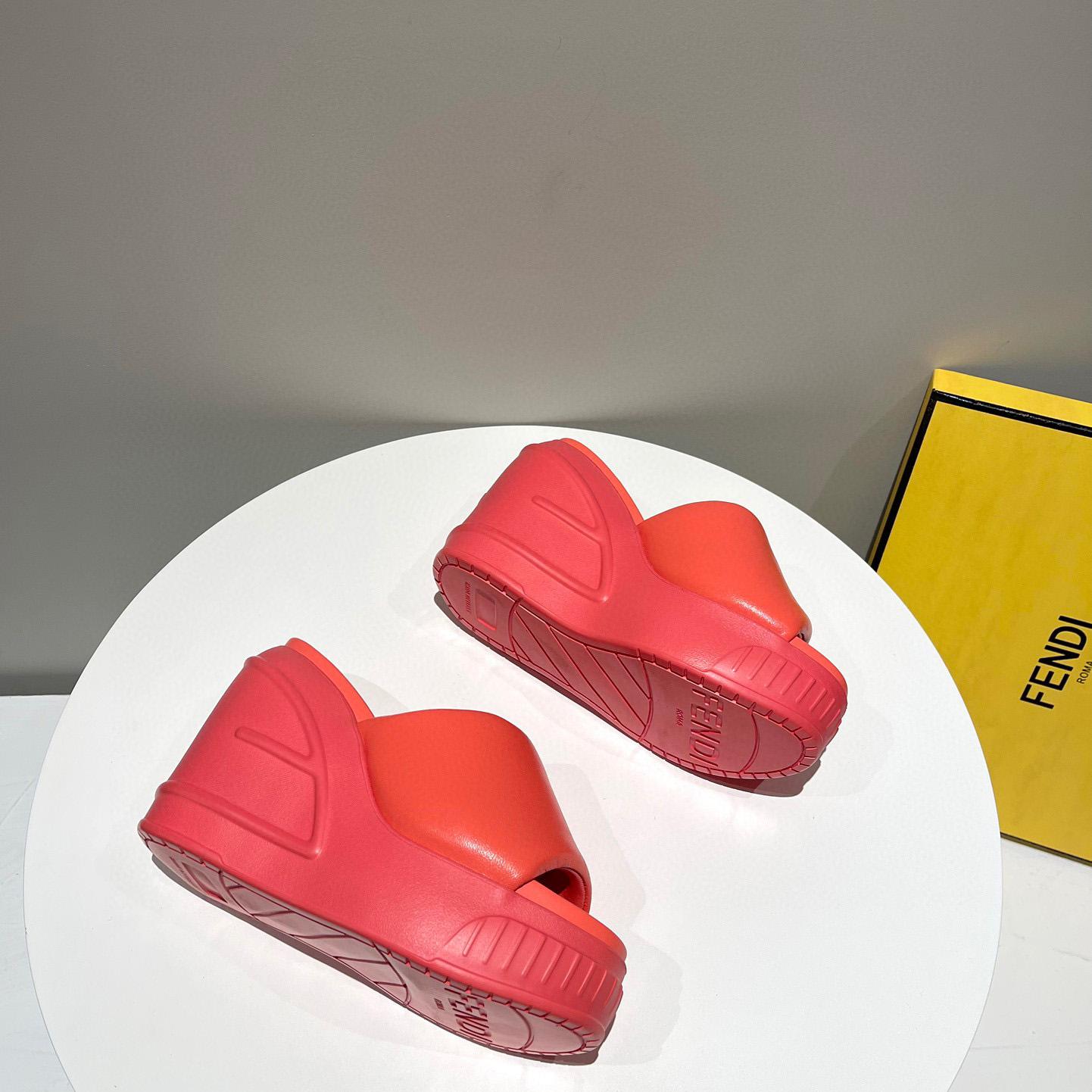 Fendi Fashion Show Red Nappa Leather Slides - EUR FASHION