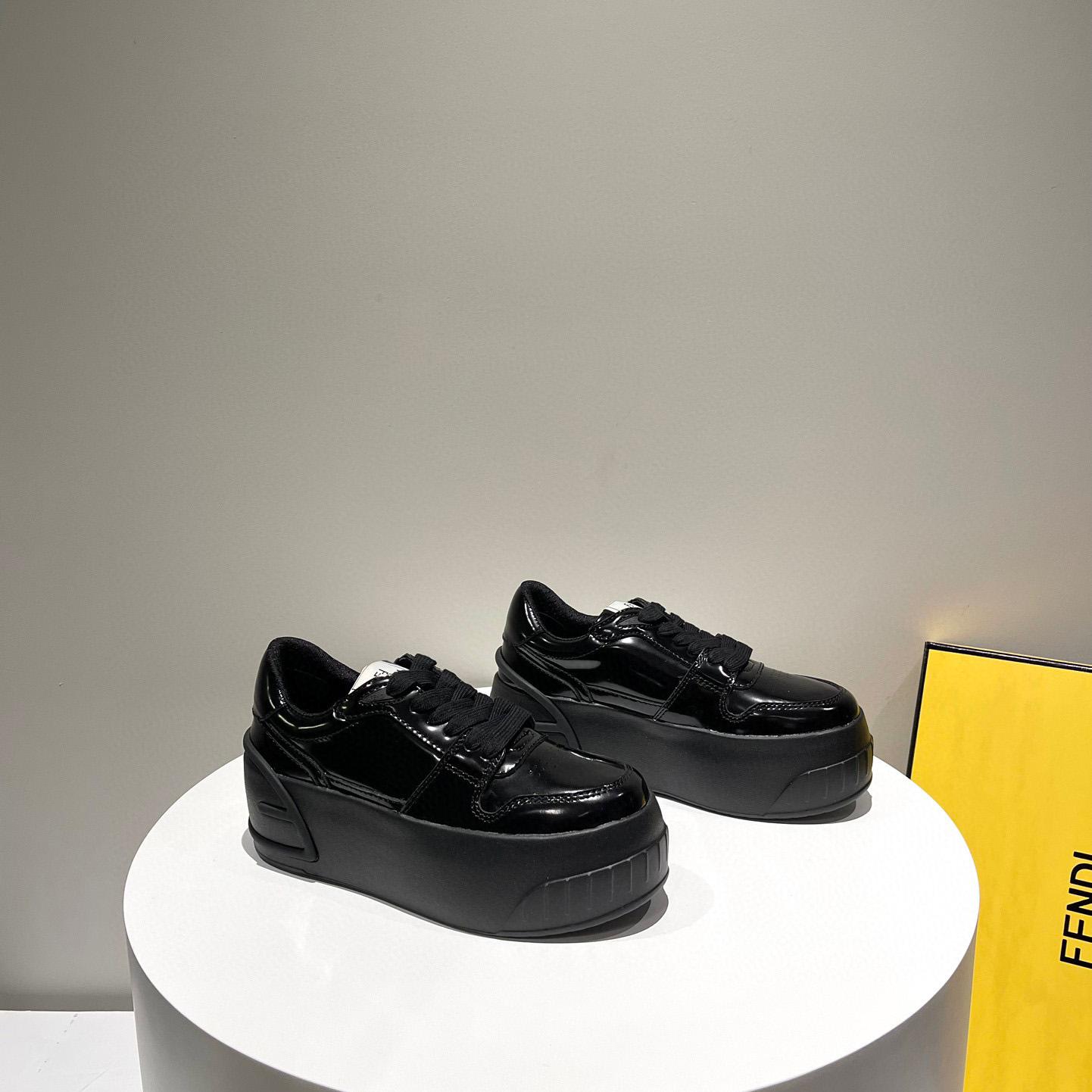 Fendi Fashion Show Black Leather Low-Tops Sneaker  - EUR FASHION