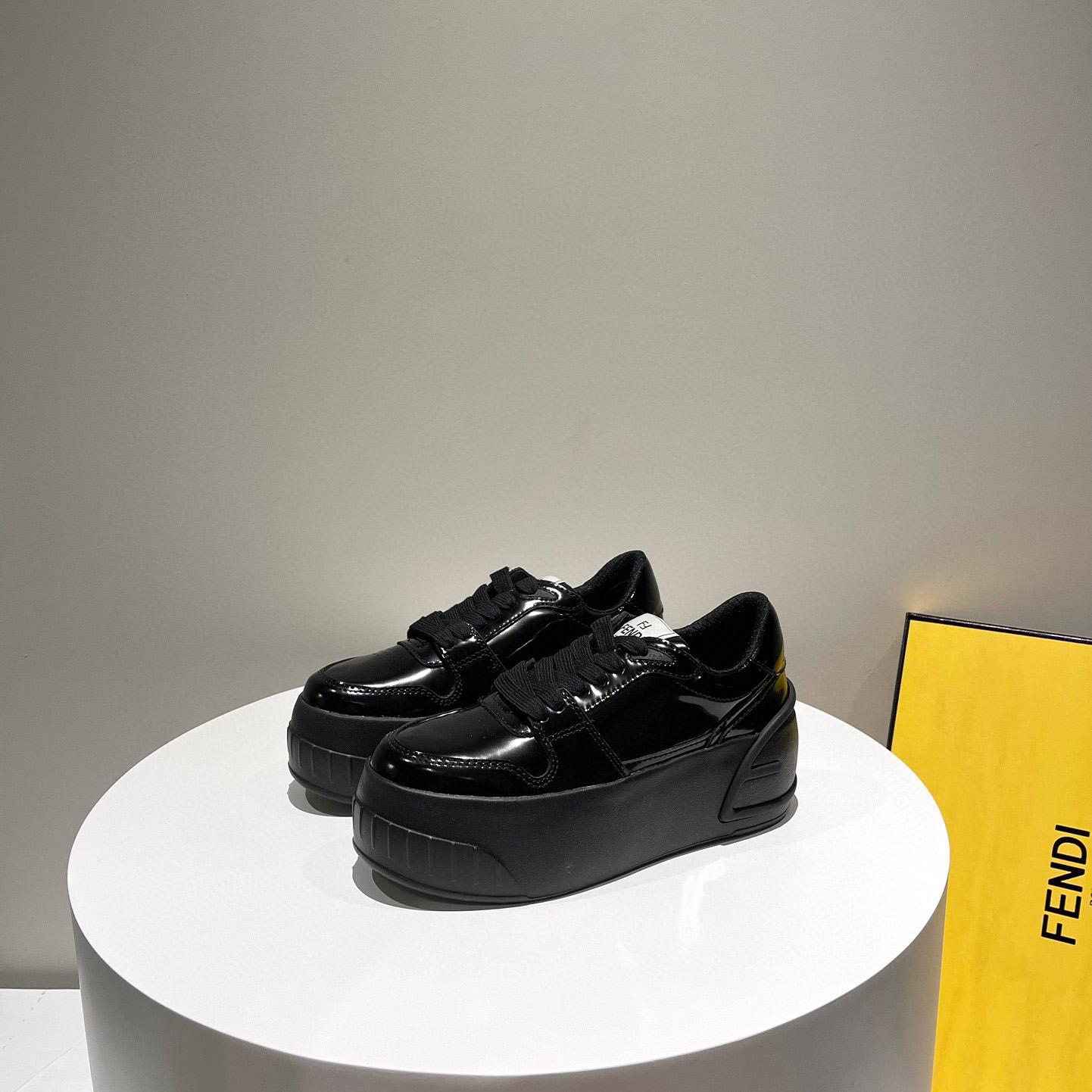 Fendi Fashion Show Black Leather Low-Tops Sneaker  - EUR FASHION