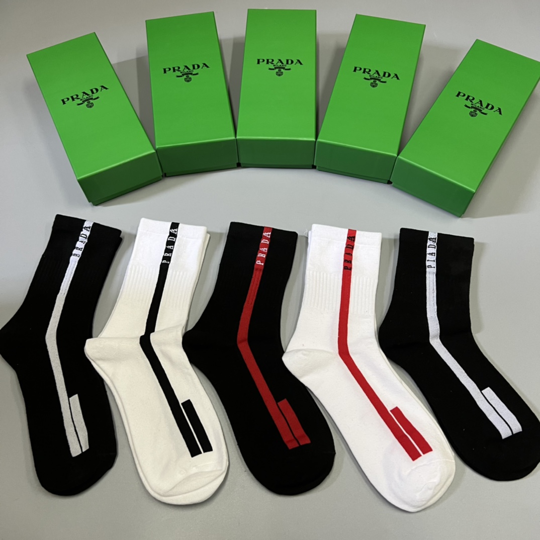 Prada Socks/Box - EUR FASHION