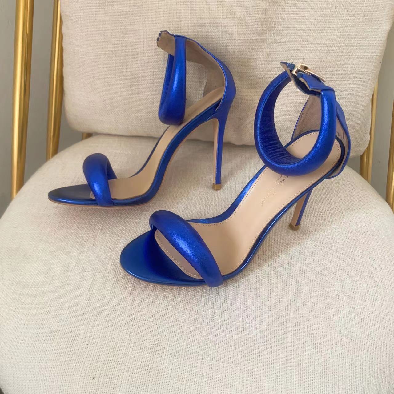 Gianvito Rossi Leather Bijoux Sandals - EUR FASHION