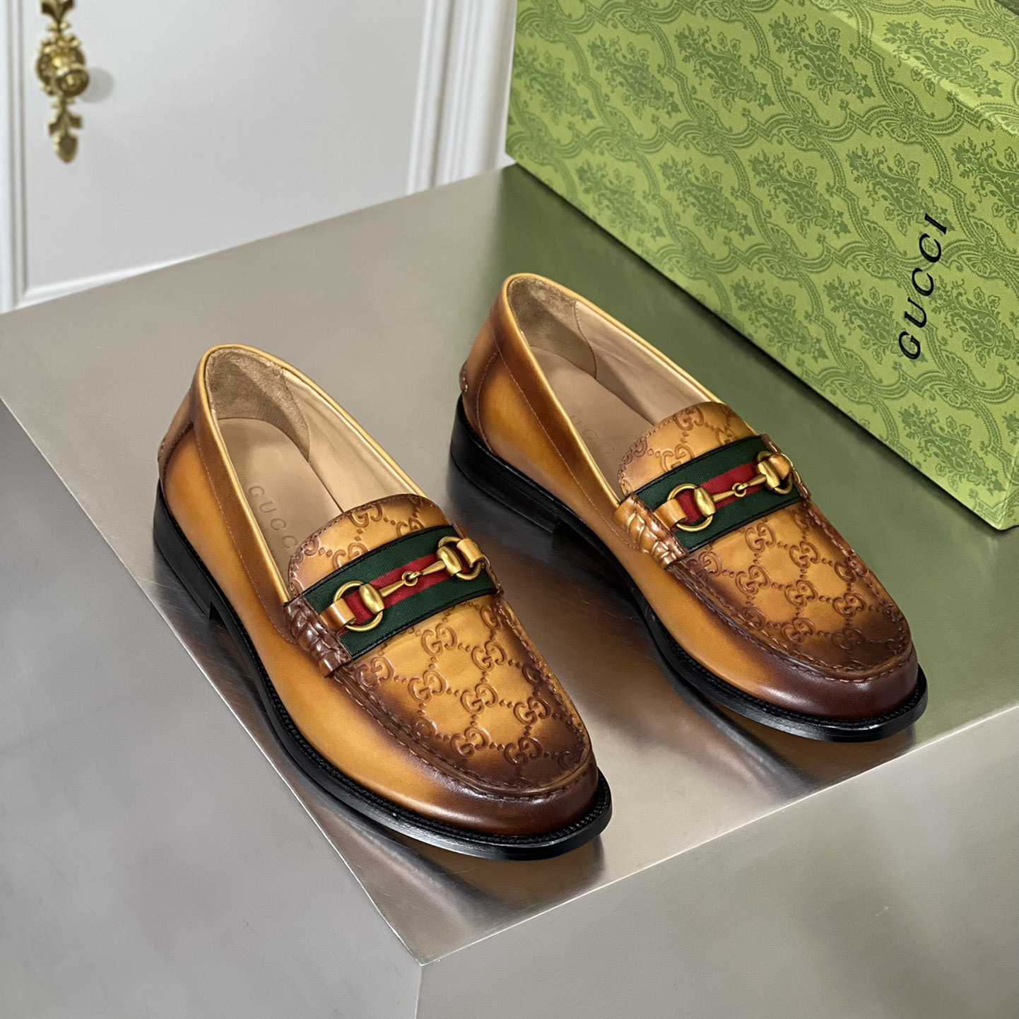 Gucci Men's Loafer With Horsebit - EUR FASHION